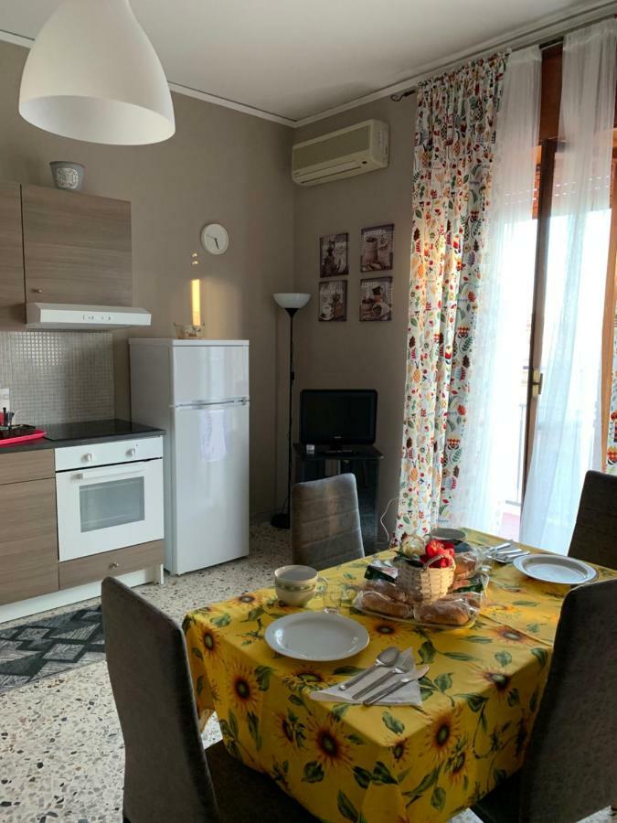 Ferienwohnung Corso Vittorio Emanuele Luxury House Salerno Exterior foto